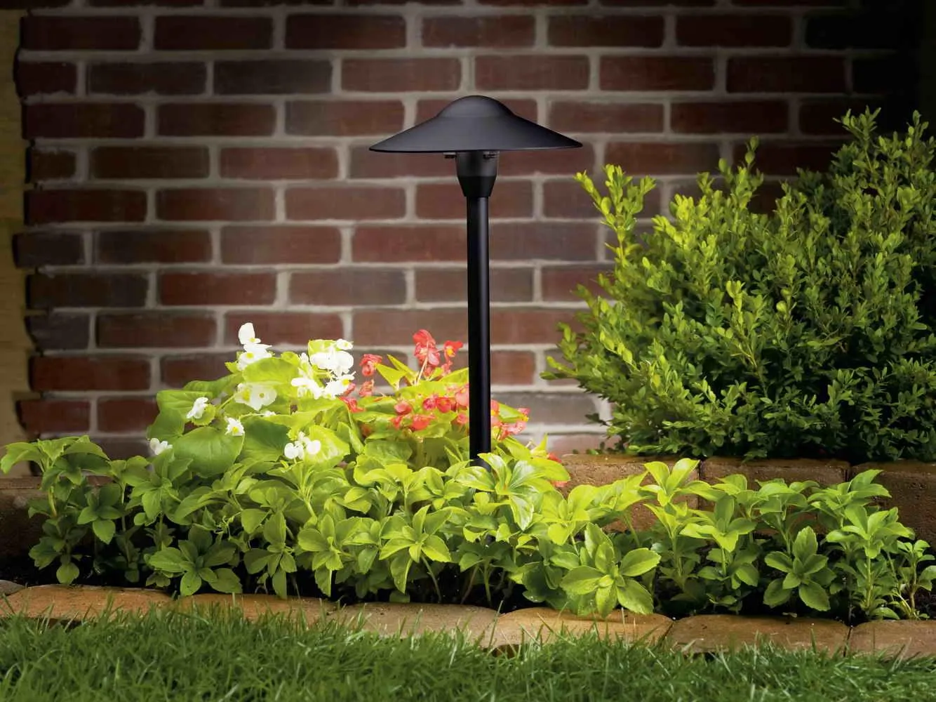 12V 8" Dome Landscape Path Light Textured Black