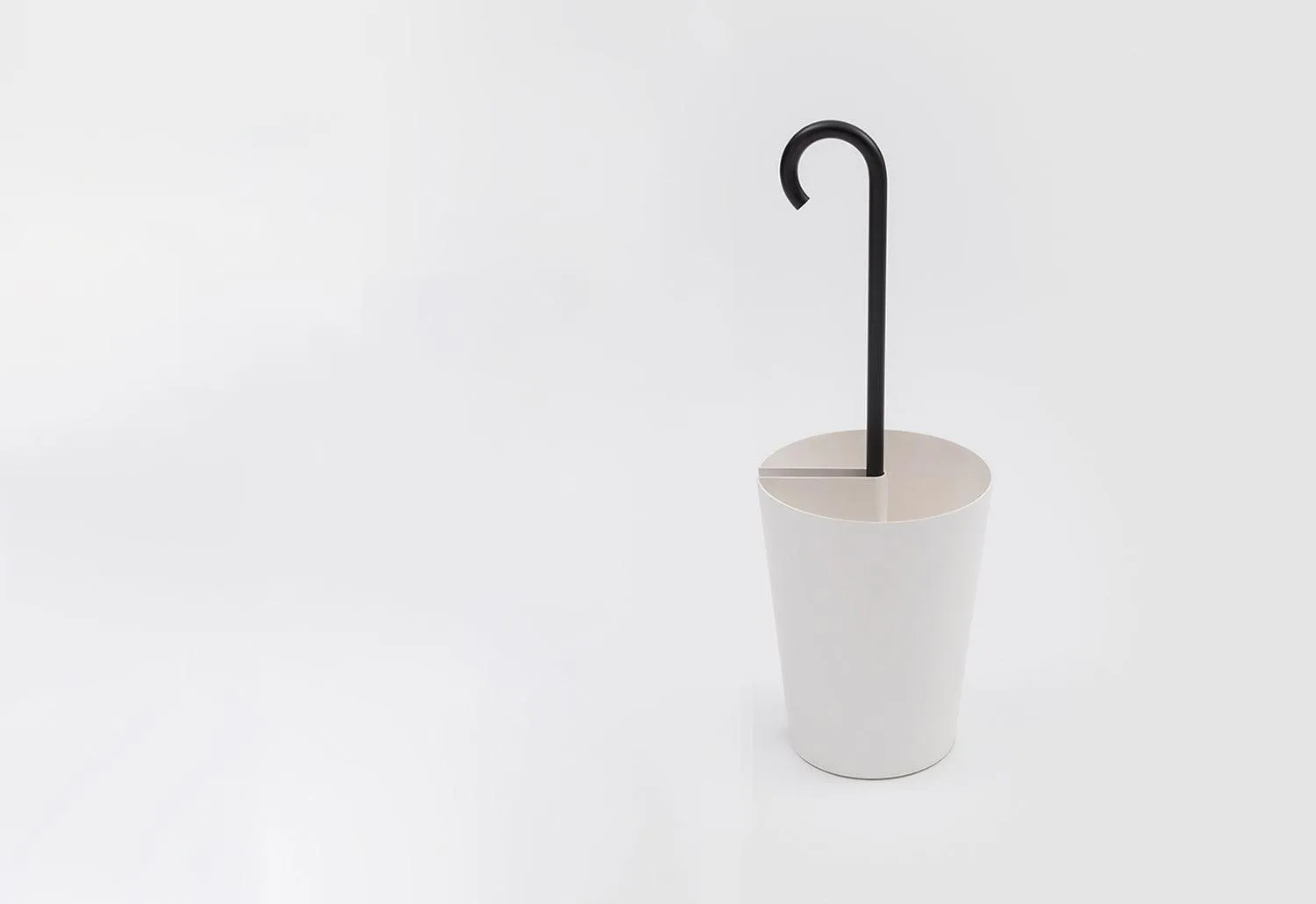 Bincan umbrella stand