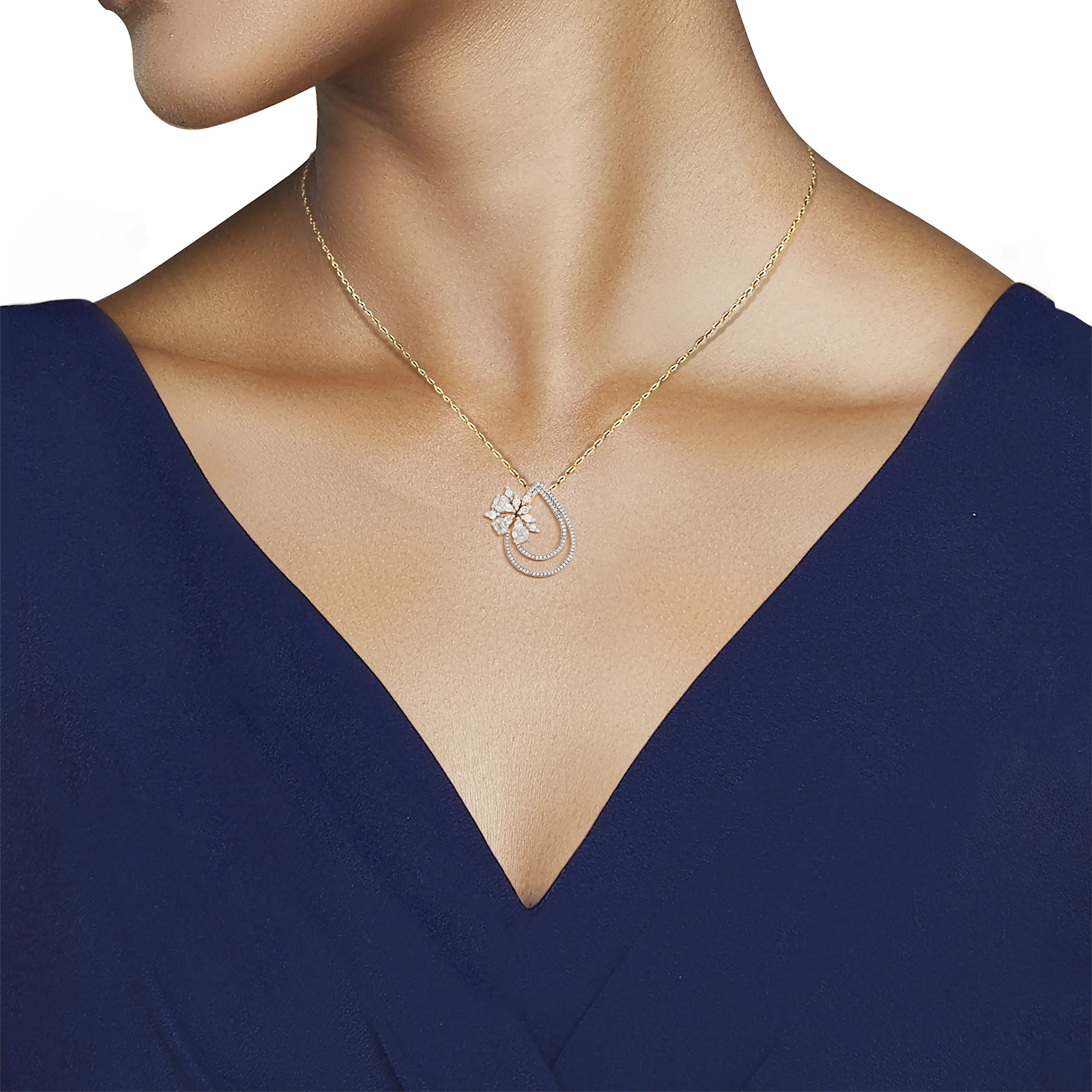 Garlanda Diamond Pendant