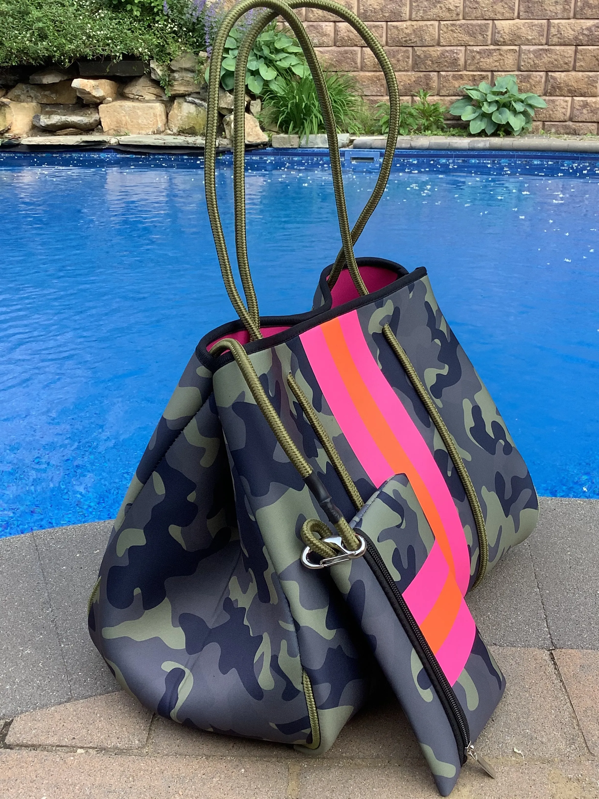 Green Camo with Orange/ Pink Stripe Neoprene Tote bag 🧡💗