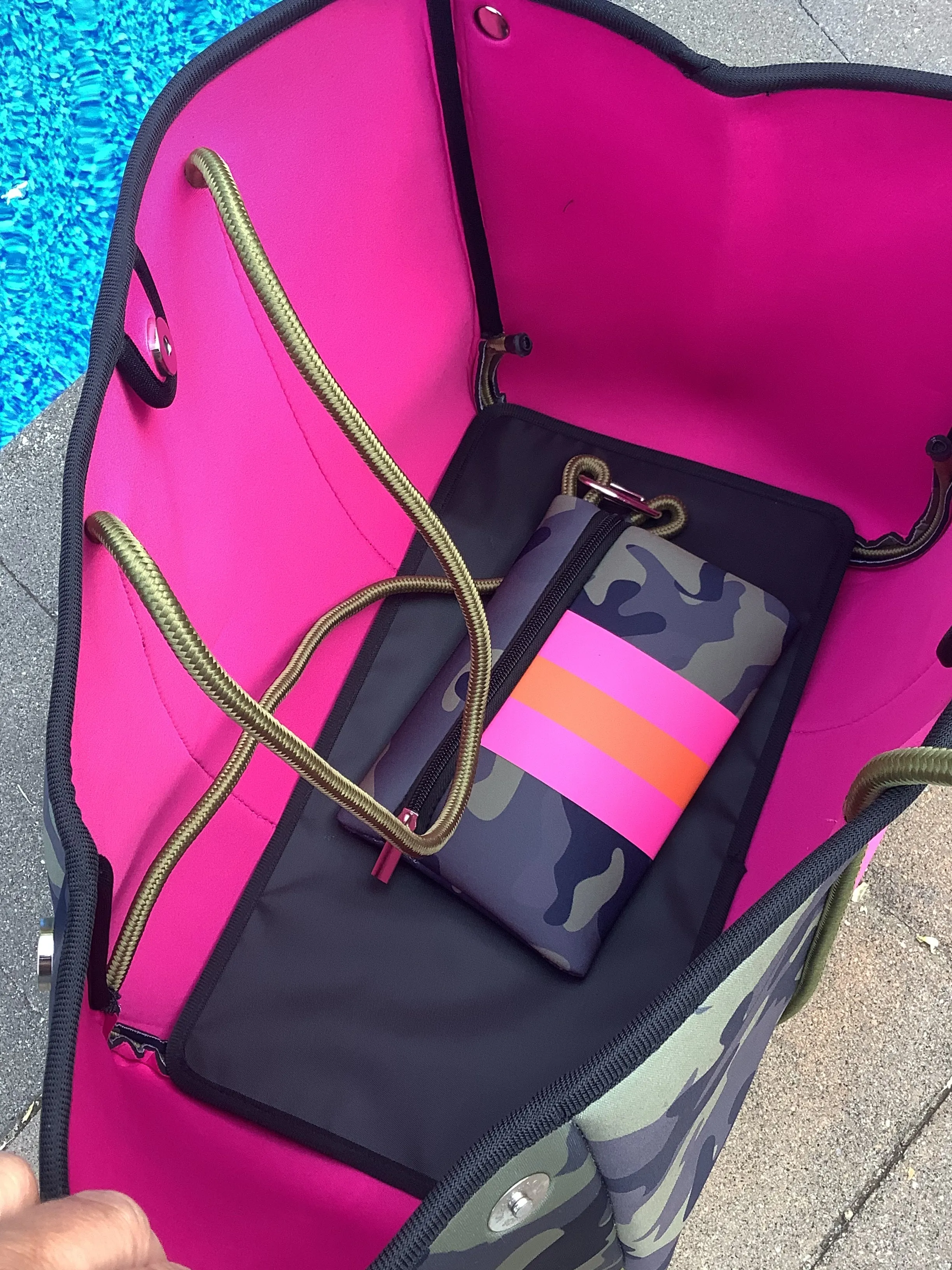 Green Camo with Orange/ Pink Stripe Neoprene Tote bag 🧡💗