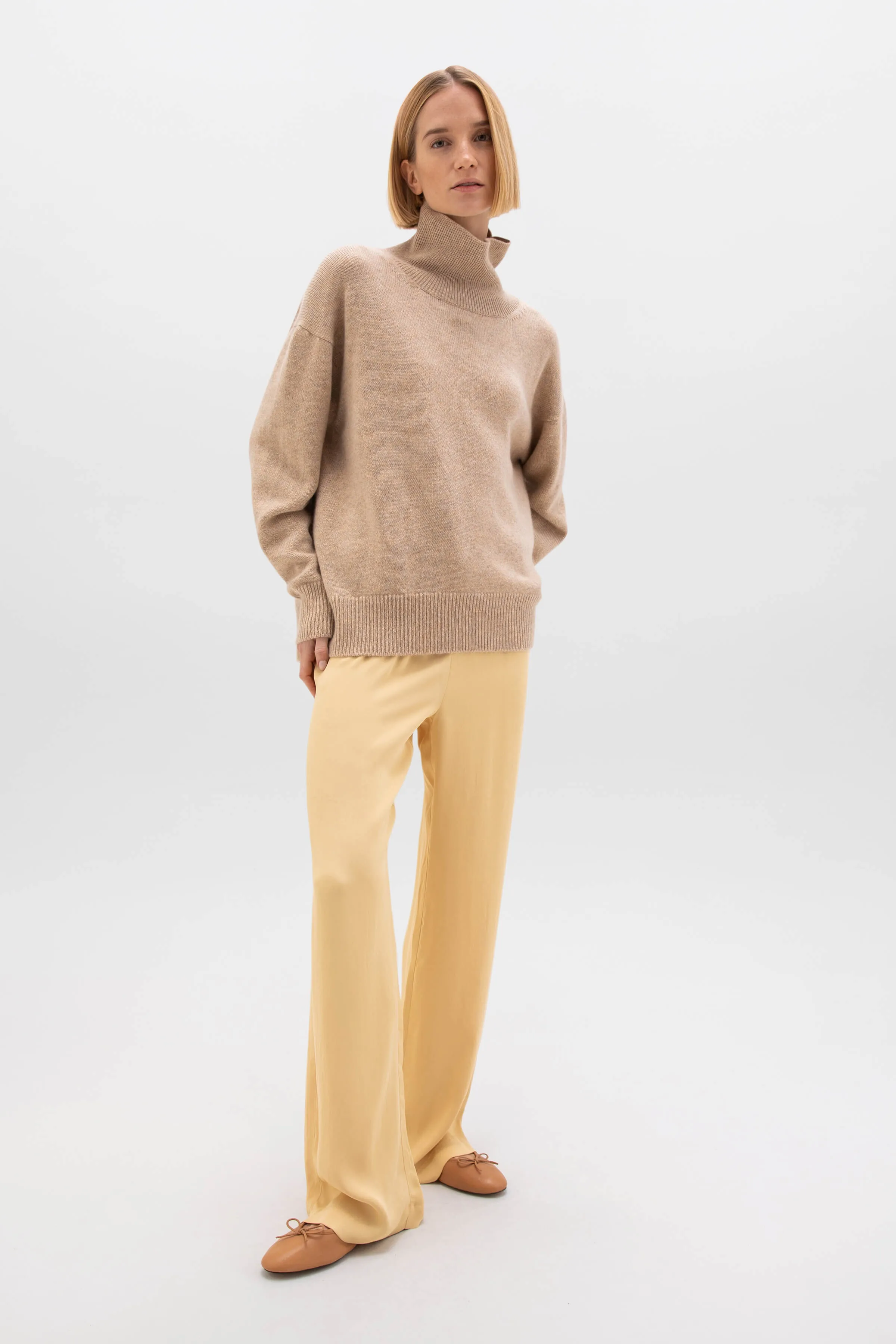 Slouchy Cashmere Roll Neck